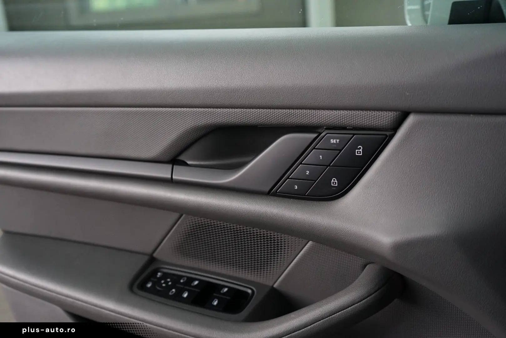 PORSCHE Taycan Cross Turismo 4 S Kreide HAL PANO 14W