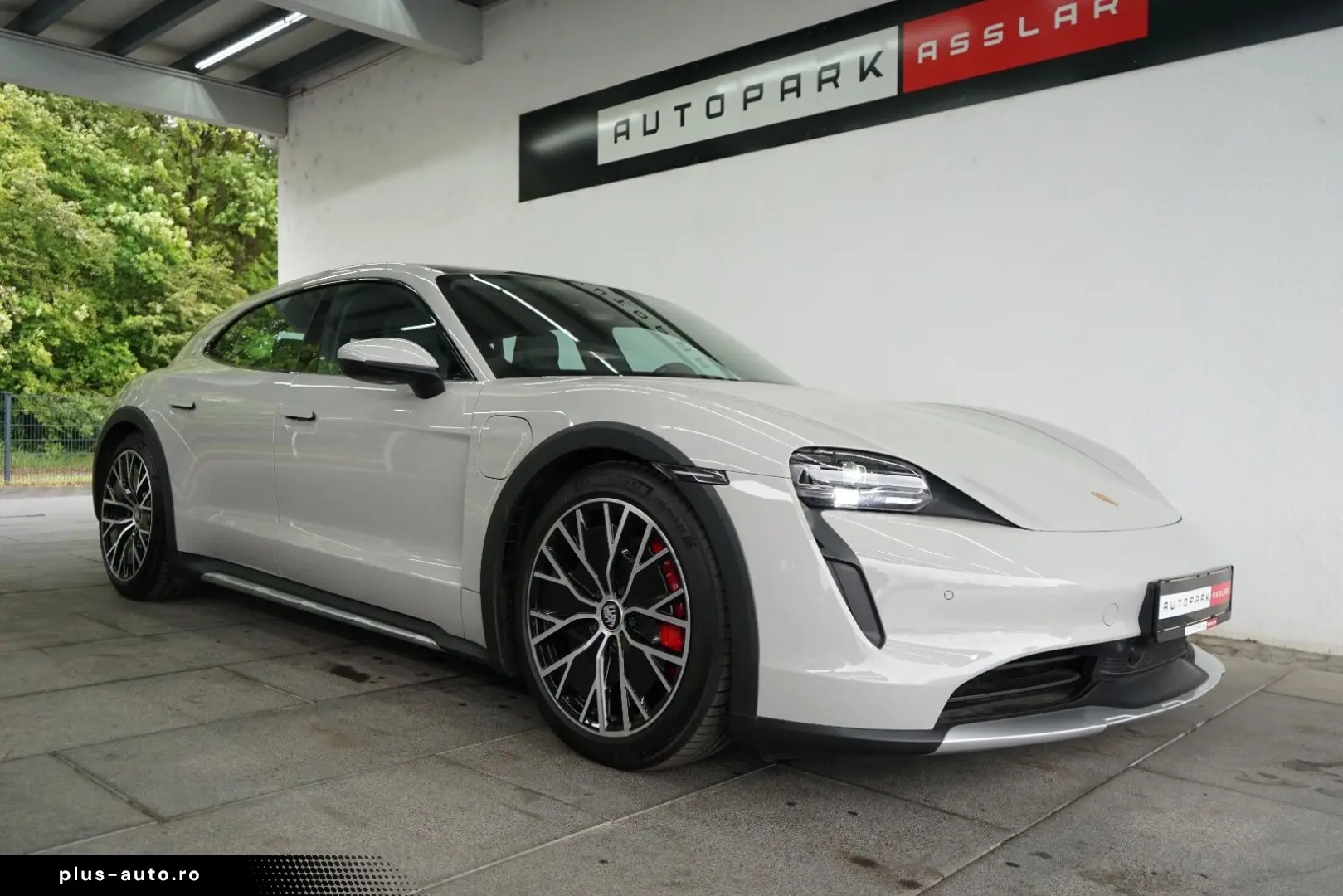 PORSCHE Taycan Cross Turismo 4 S Kreide HAL PANO 14W