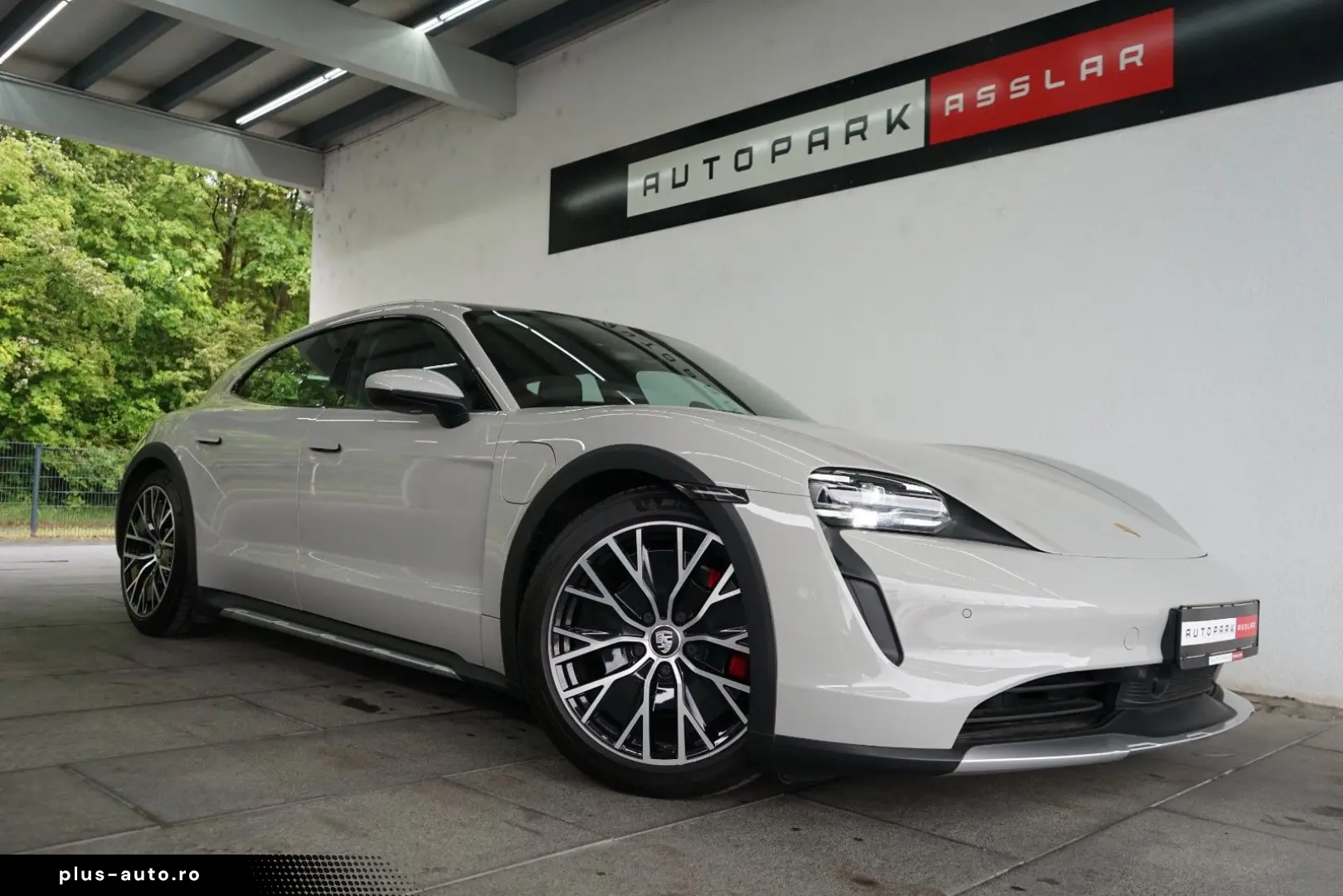 PORSCHE Taycan Cross Turismo 4 S Kreide HAL PANO 14W