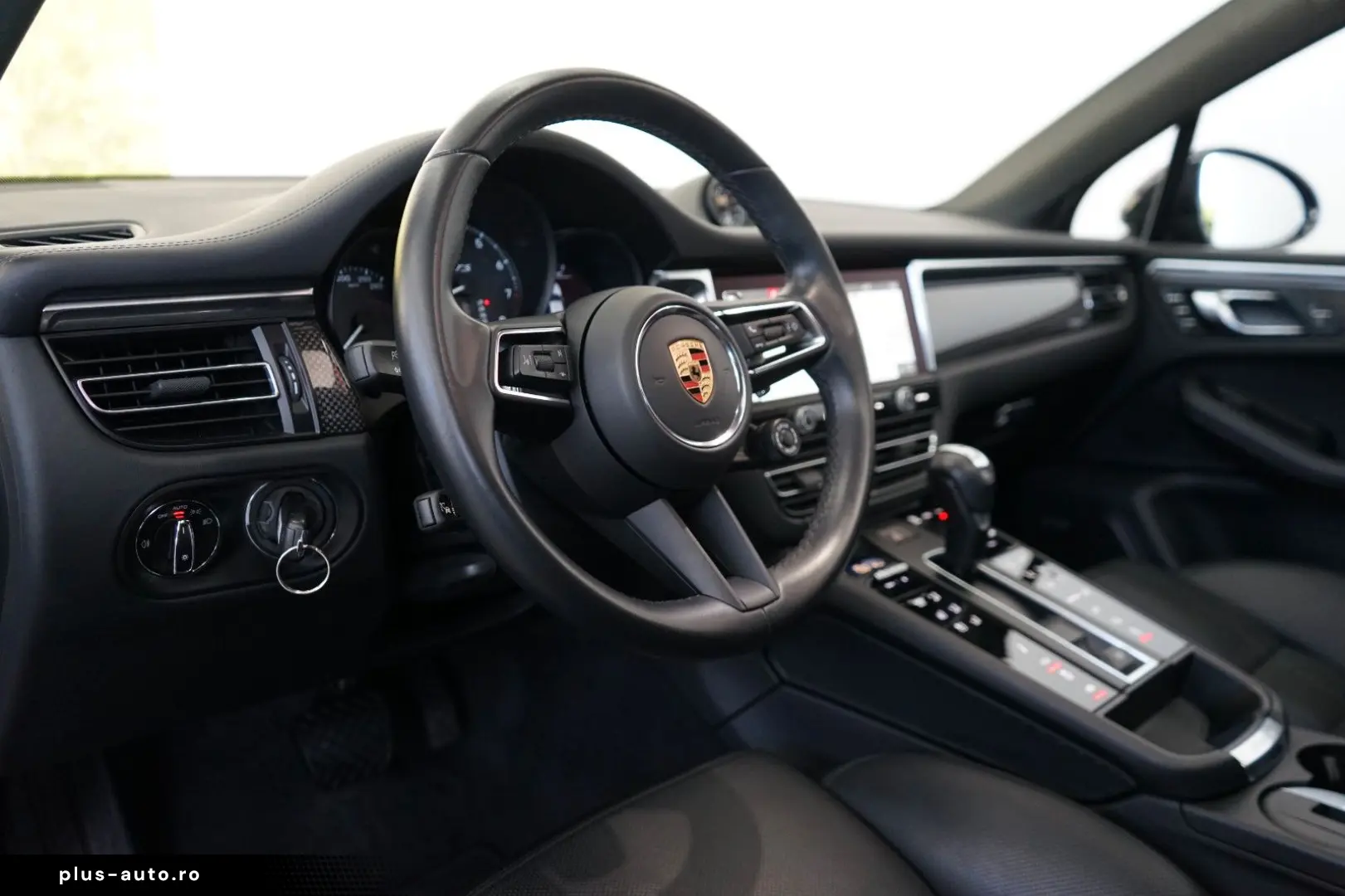 PORSCHE Macan GTS LUFT PANO CARBON ACC 18W BOSE 360 CAM