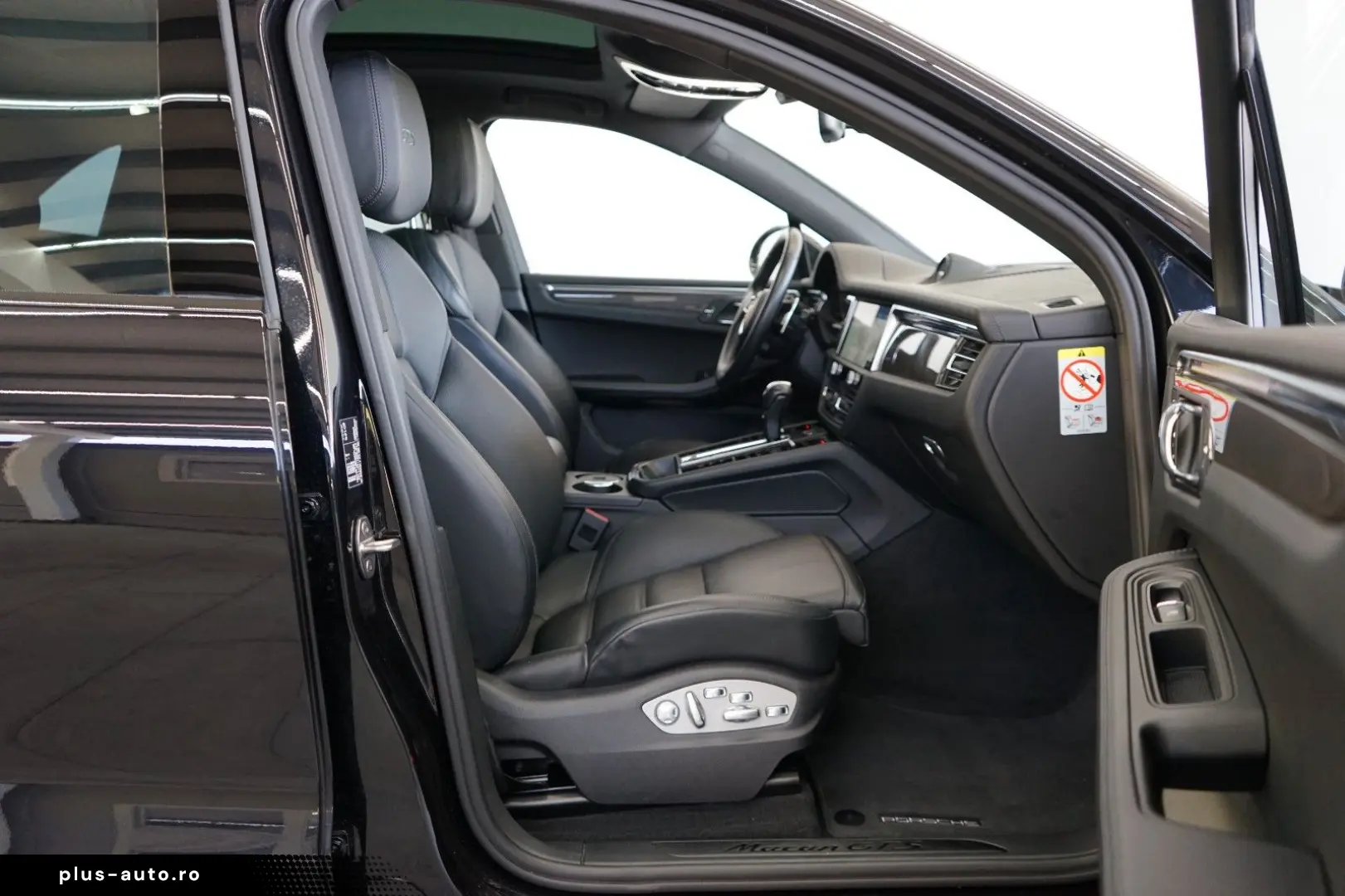PORSCHE Macan GTS LUFT PANO CARBON ACC 18W BOSE 360 CAM