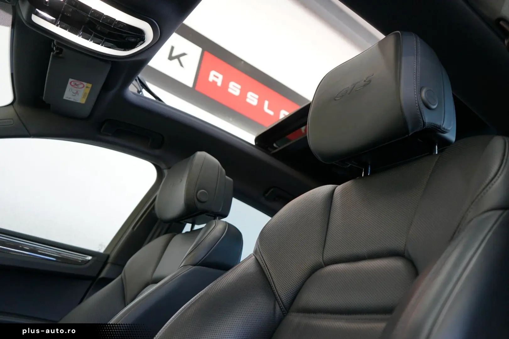 PORSCHE Macan GTS LUFT PANO CARBON ACC 18W BOSE 360 CAM