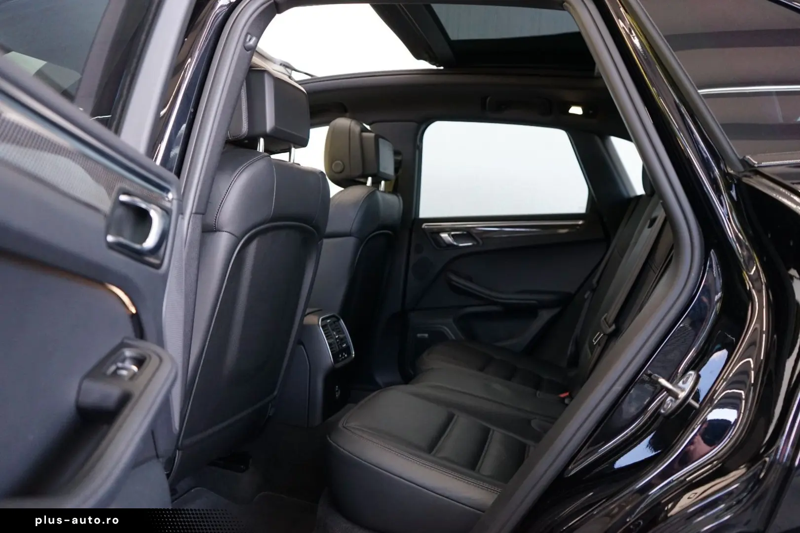 PORSCHE Macan GTS LUFT PANO CARBON ACC 18W BOSE 360 CAM