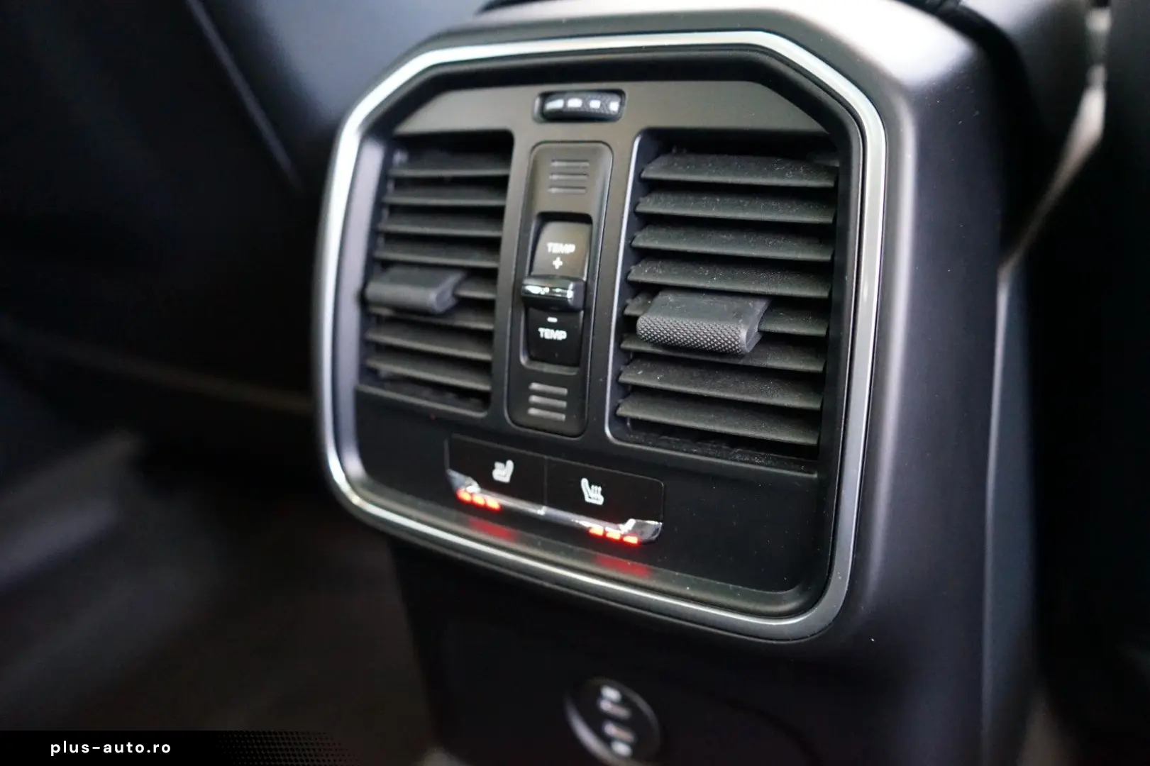 PORSCHE Macan GTS LUFT PANO CARBON ACC 18W BOSE 360 CAM