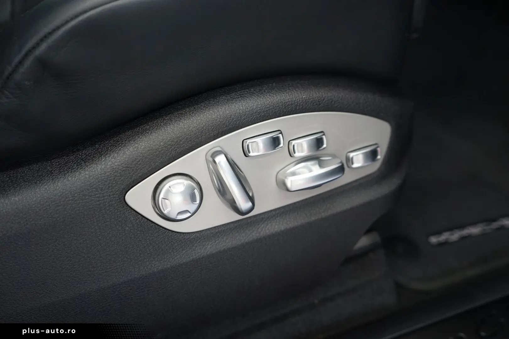 PORSCHE Macan GTS LUFT PANO CARBON ACC 18W BOSE 360 CAM
