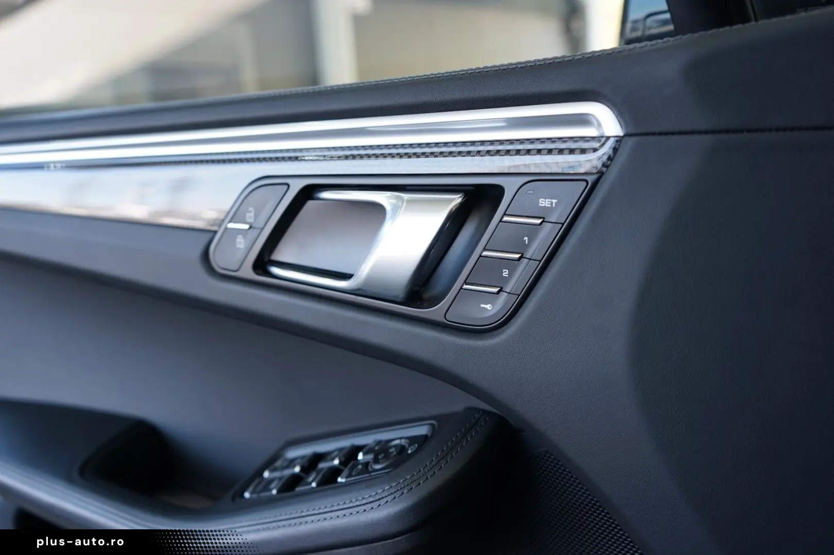 PORSCHE Macan GTS LUFT PANO CARBON ACC 18W BOSE 360 CAM