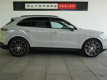 PORSCHE Cayenne E-Hybrid Kreide Pano InnoDrive 360  14W