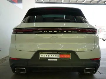 PORSCHE Cayenne E-Hybrid Kreide Pano InnoDrive 360  14W