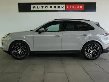 PORSCHE Cayenne E-Hybrid Kreide Pano InnoDrive 360  14W