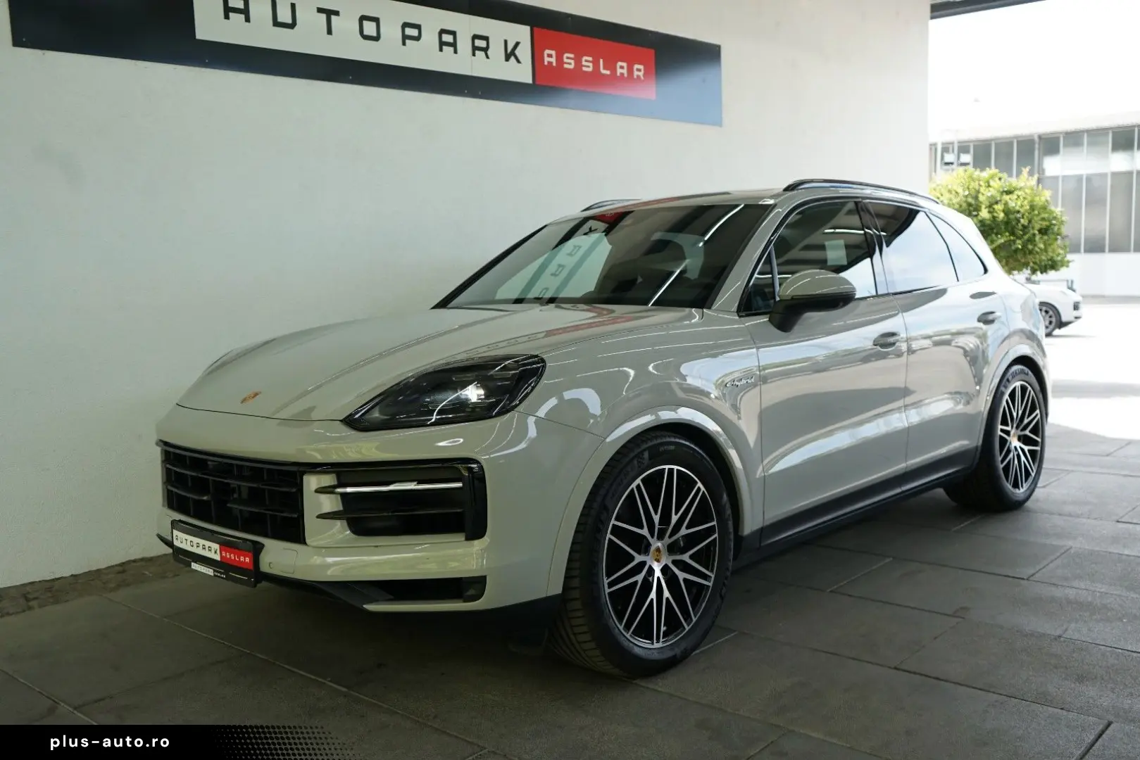PORSCHE Cayenne E-Hybrid Kreide Pano InnoDrive 360  14W