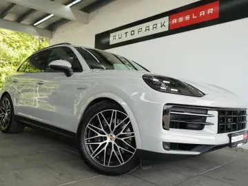 PORSCHE Cayenne E-Hybrid Kreide Pano InnoDrive 360  14W