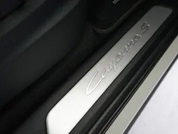 PORSCHE Cayenne Coupe S E-Hybrid Kreide 18W HeadUp 360