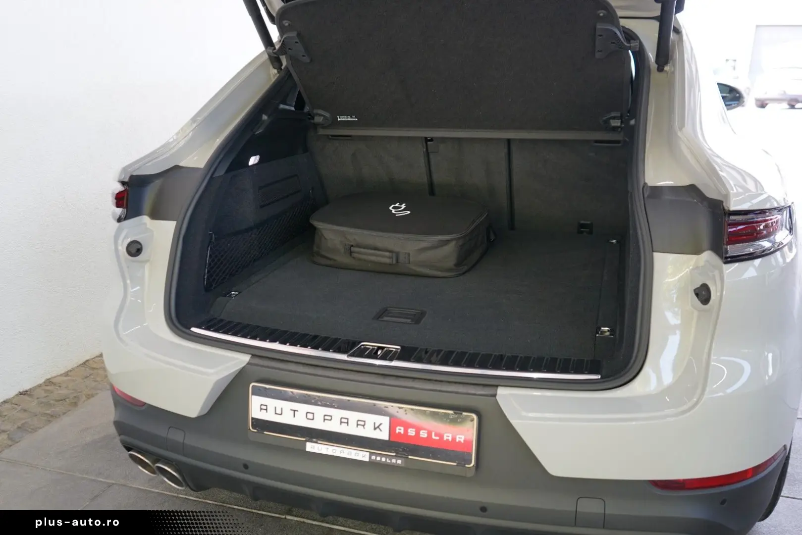 PORSCHE Cayenne Coupe S E-Hybrid Kreide 18W HeadUp 360