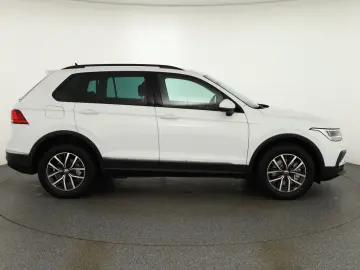 VW Tiguan 1.4 TSI eHybrid Life LED Navi Kamera AHK
