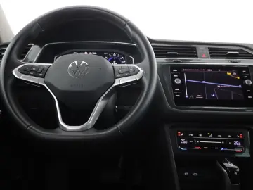 VW Tiguan 1.4 TSI eHybrid Life LED Navi Kamera AHK
