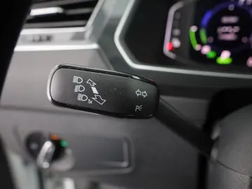 VW Tiguan 1.4 TSI eHybrid Life LED Navi Kamera AHK