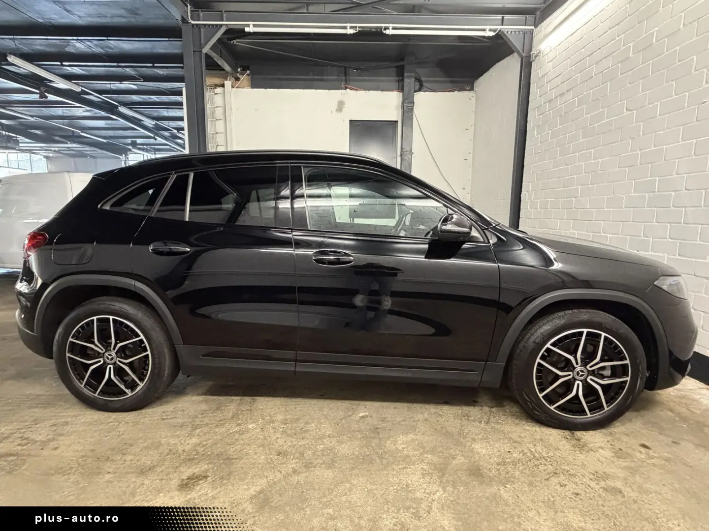 MERCEDES-BENZ EQA 350 4Matic AMG Line   Night Paket   360 K