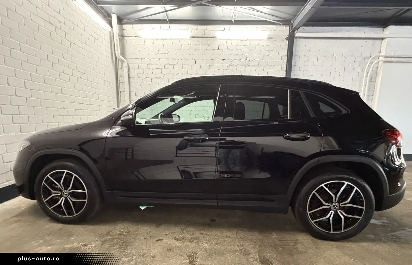 MERCEDES-BENZ EQA 350 4Matic AMG Line   Night Paket   360 K