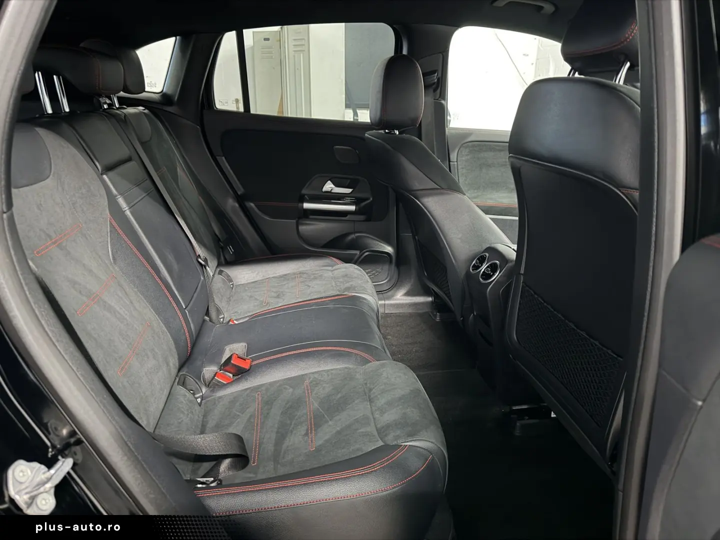 MERCEDES-BENZ EQA 350 4Matic AMG Line   Night Paket   360 K