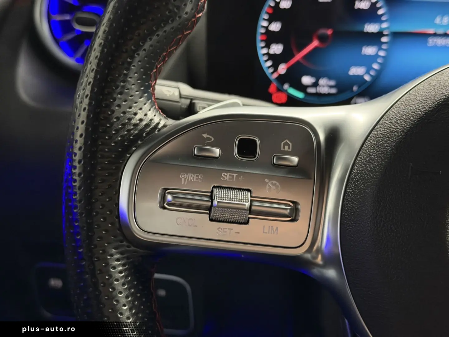 MERCEDES-BENZ EQA 350 4Matic AMG Line   Night Paket   360 K