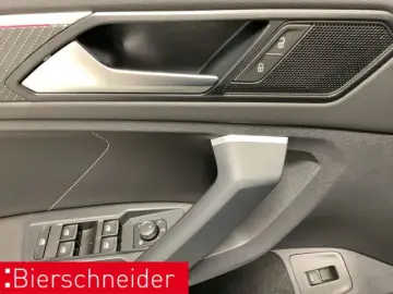 VW Tiguan 2.0 TSI DSG 4Mo R-Line Black AHK MATRIX D
