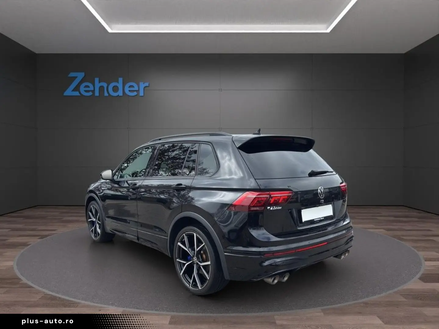 VW Tiguan R 2.0 TSI OPF 4MOT Akrapovic AHK Leder Hu