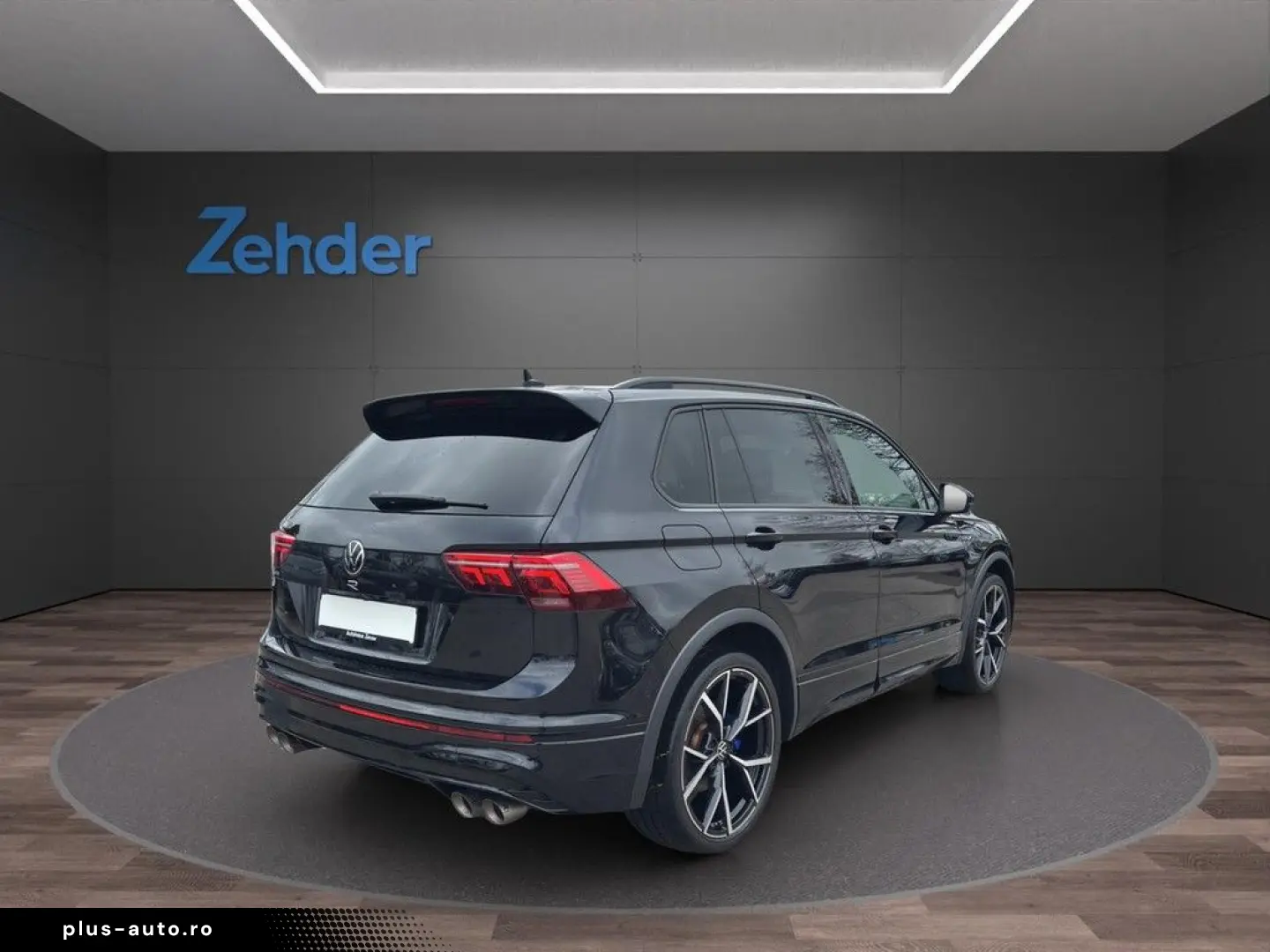 VW Tiguan R 2.0 TSI OPF 4MOT Akrapovic AHK Leder Hu