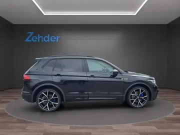 VW Tiguan R 2.0 TSI OPF 4MOT Akrapovic AHK Leder Hu