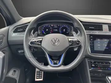 VW Tiguan R 2.0 TSI OPF 4MOT Akrapovic AHK Leder Hu