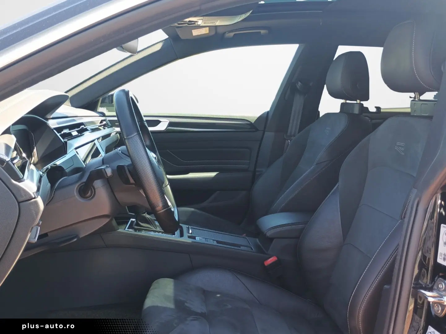 VW Arteon Shooting Brake 2.0 TSI DSG R-Line  HeadUp