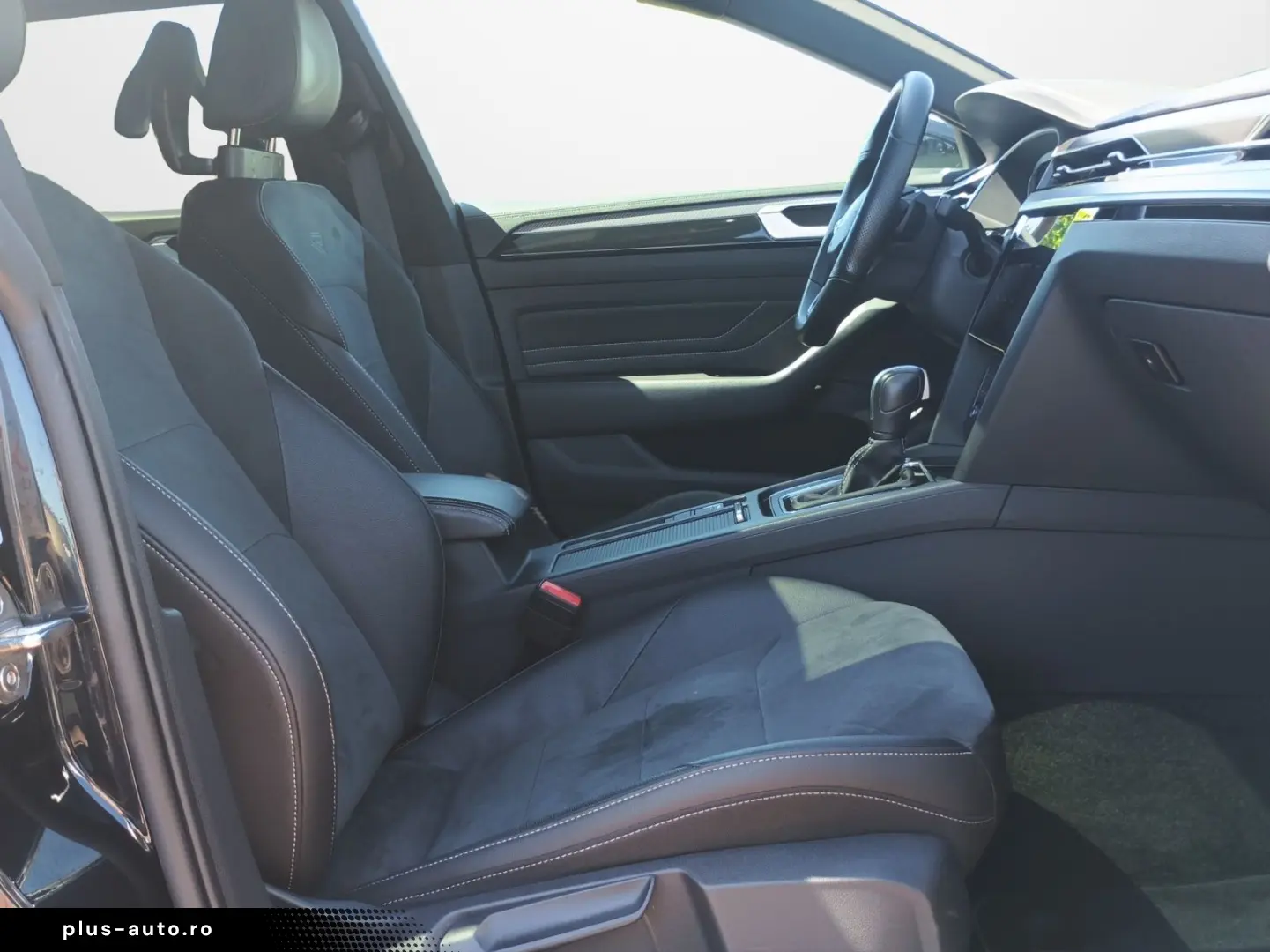 VW Arteon Shooting Brake 2.0 TSI DSG R-Line  HeadUp