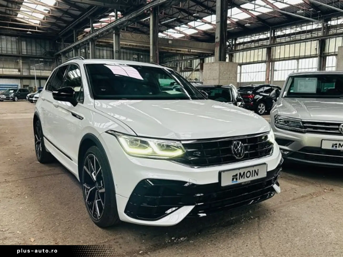 VW Tiguan R TSI DSG 4Motion AHK IQ.LIGHT ACC NAVI P