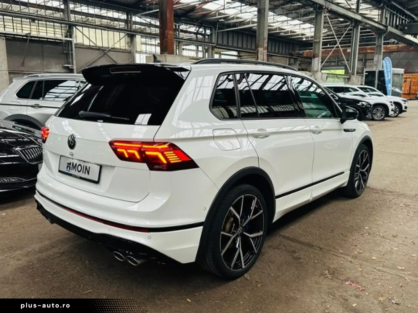 VW Tiguan R TSI DSG 4Motion AHK IQ.LIGHT ACC NAVI P