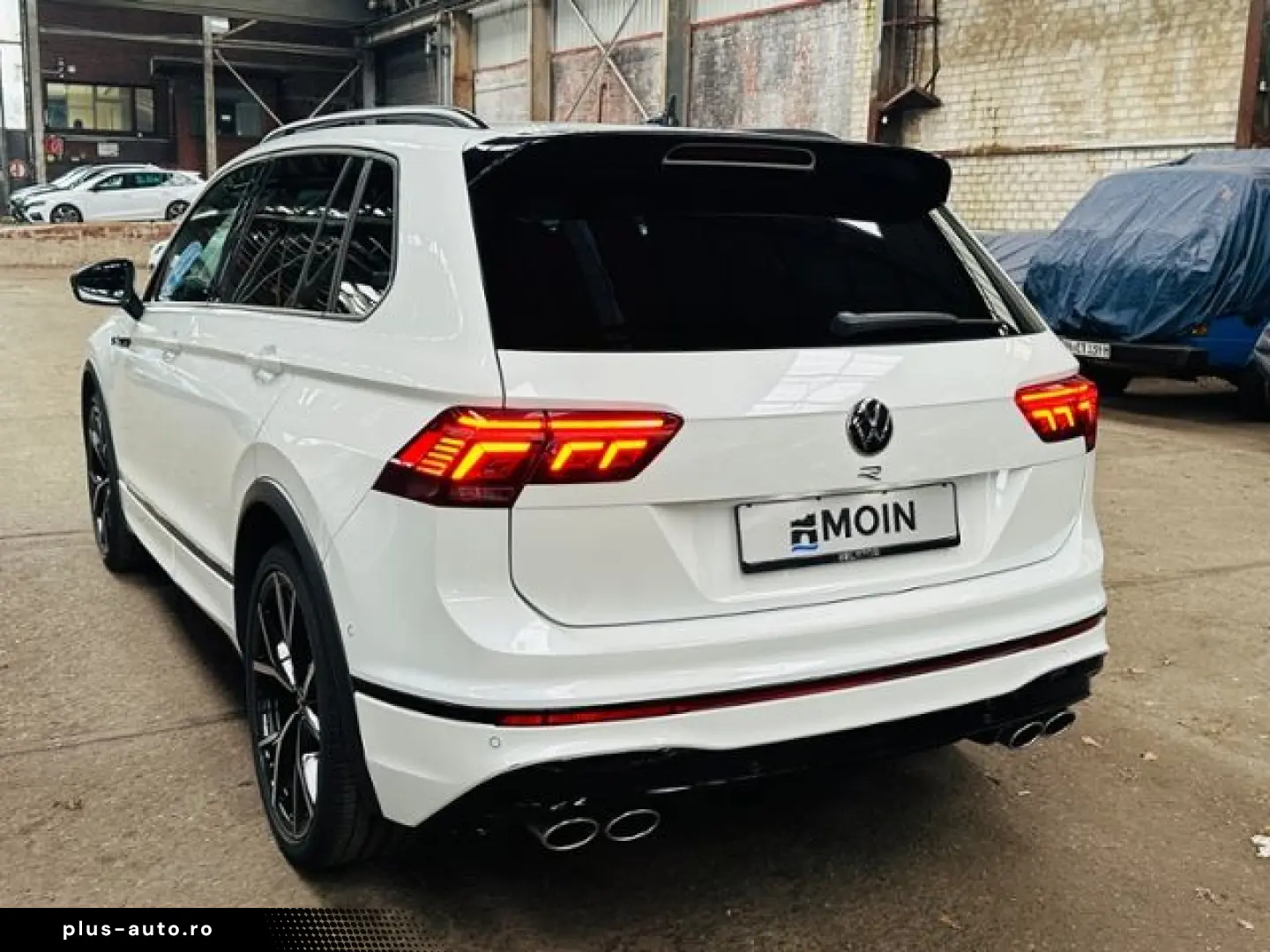 VW Tiguan R TSI DSG 4Motion AHK IQ.LIGHT ACC NAVI P