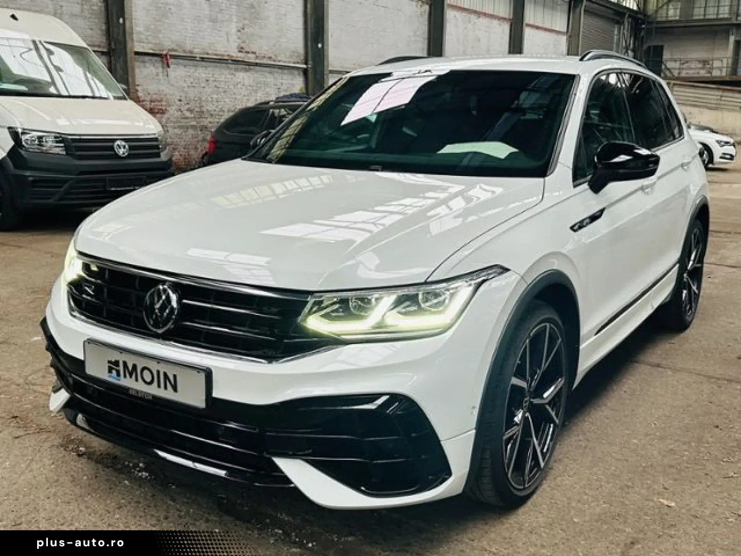 VW Tiguan R TSI DSG 4Motion AHK IQ.LIGHT ACC NAVI P