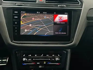 VW Tiguan R TSI DSG 4Motion AHK IQ.LIGHT ACC NAVI P