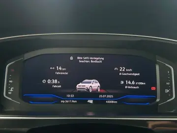 VW Tiguan R TSI DSG 4Motion AHK IQ.LIGHT ACC NAVI P