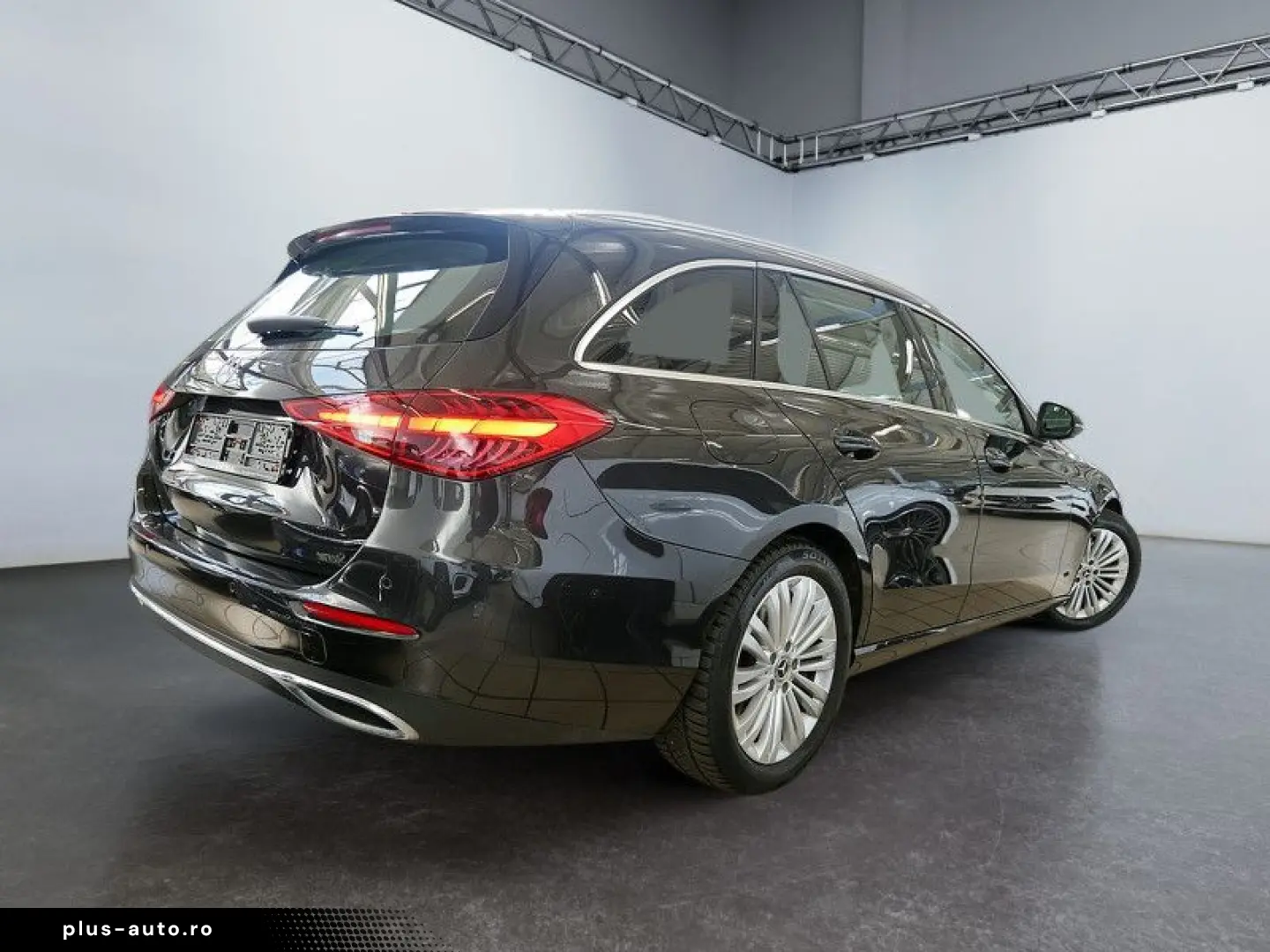 MERCEDES-BENZ C 300 d T AVANTGARDE KAMERA SPUR PDC SHZ