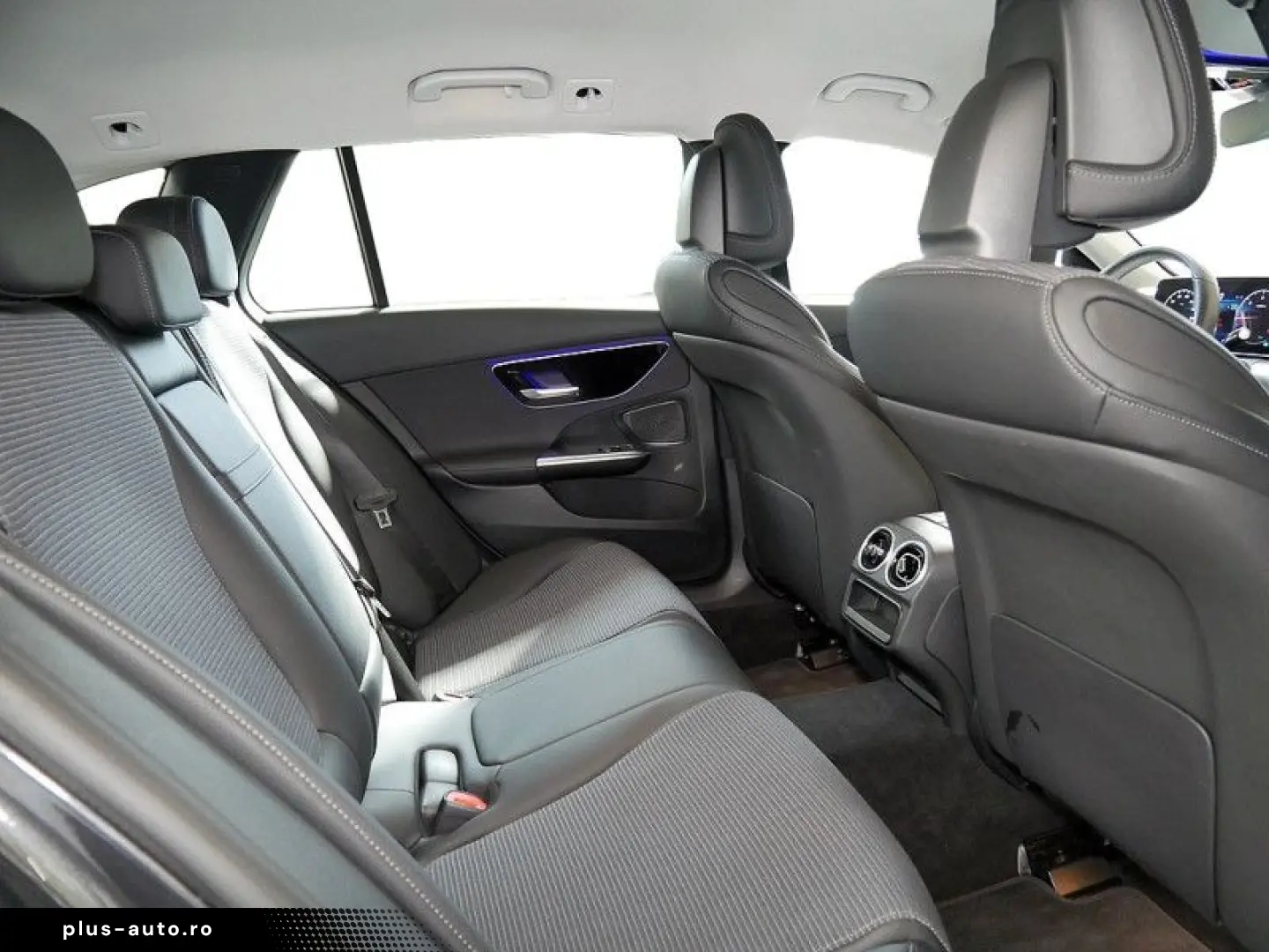 MERCEDES-BENZ C 300 d T AVANTGARDE KAMERA SPUR PDC SHZ