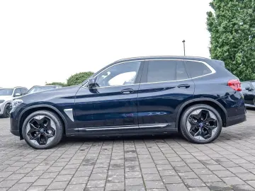 BMW iX3 HUD PANO ACC 360 KAM RFK NAVI Standh. LED