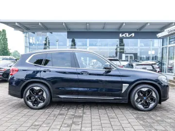 BMW iX3 HUD PANO ACC 360 KAM RFK NAVI Standh. LED