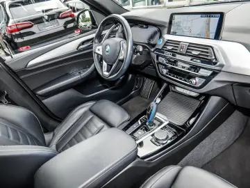 BMW iX3 HUD PANO ACC 360 KAM RFK NAVI Standh. LED