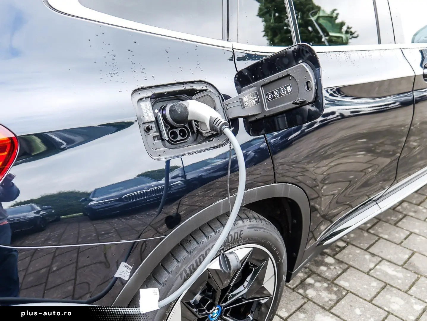 BMW iX3 HUD PANO ACC 360 KAM RFK NAVI Standh. LED