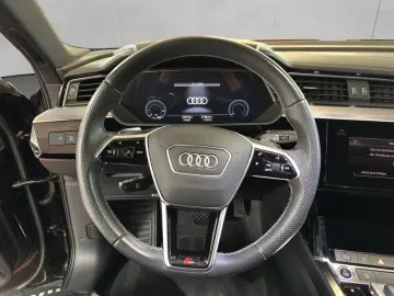 AUDI e-tron Sportback 55 quattro basis