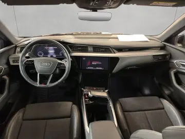 AUDI e-tron Sportback 55 quattro basis