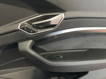 AUDI e-tron Sportback 55 quattro basis