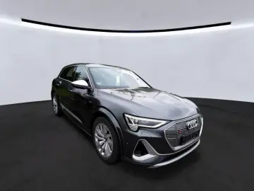 AUDI E-tron S Quattro PANO AHK B&O
