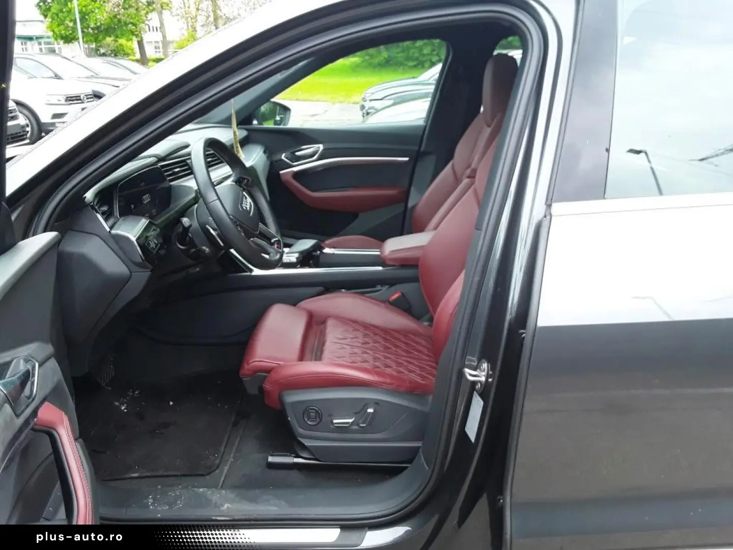 AUDI E-tron S Quattro PANO AHK B&O