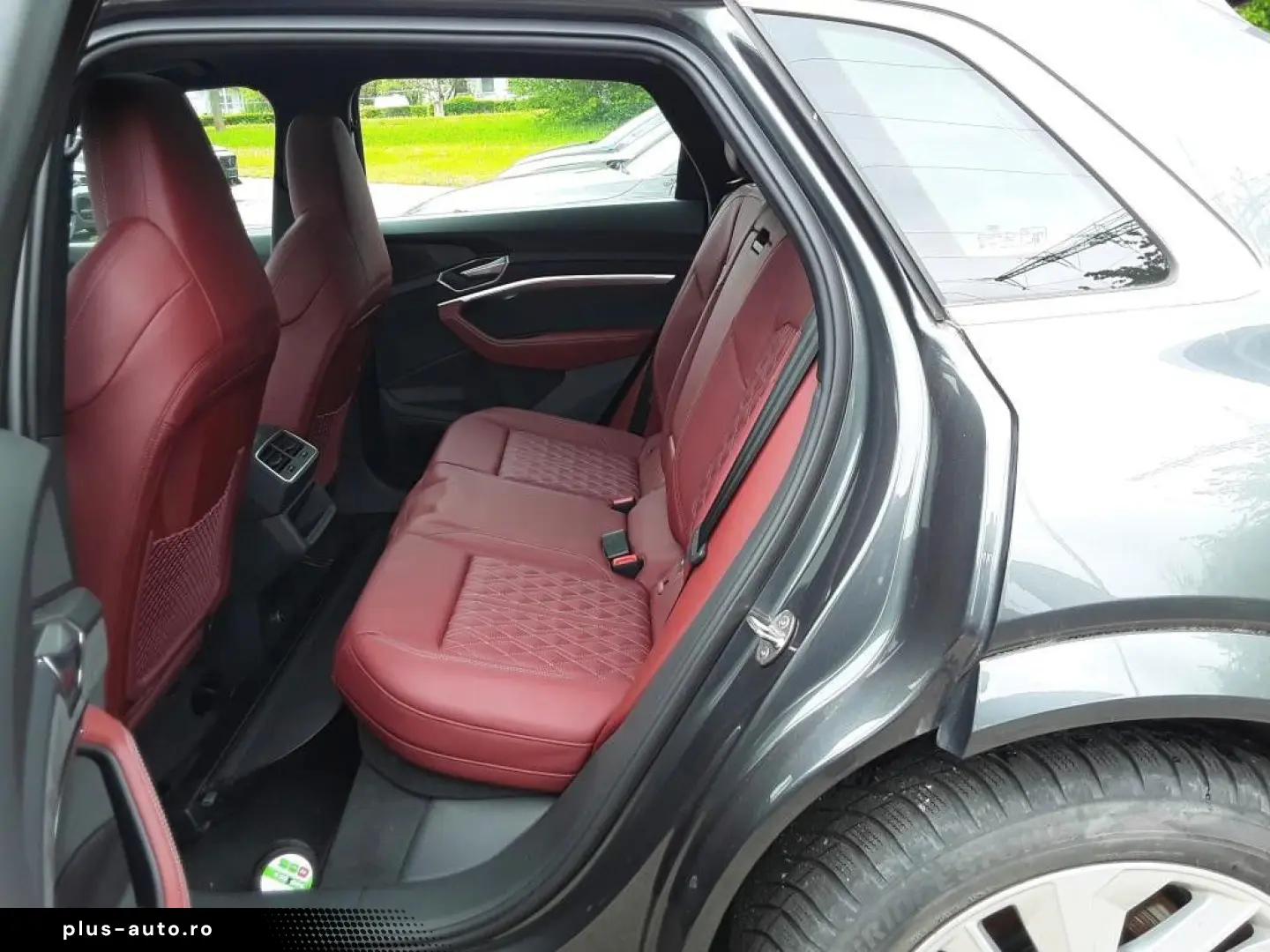 AUDI E-tron S Quattro PANO AHK B&O
