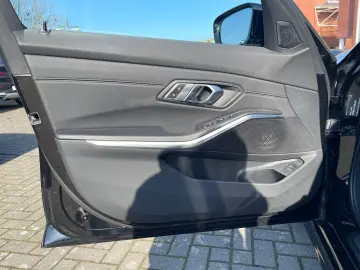 BMW 320 d Touring LED HiFi Shz Driving Assis. DAB